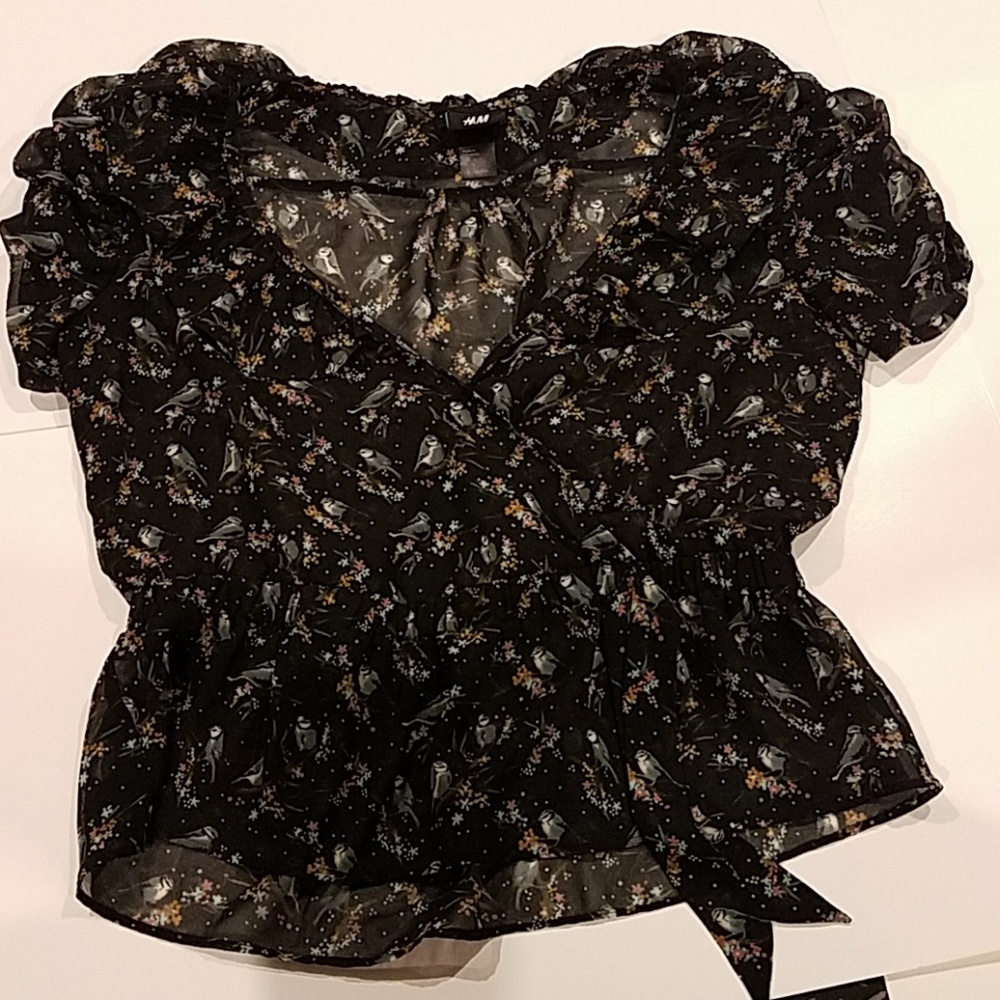 Black H&M top